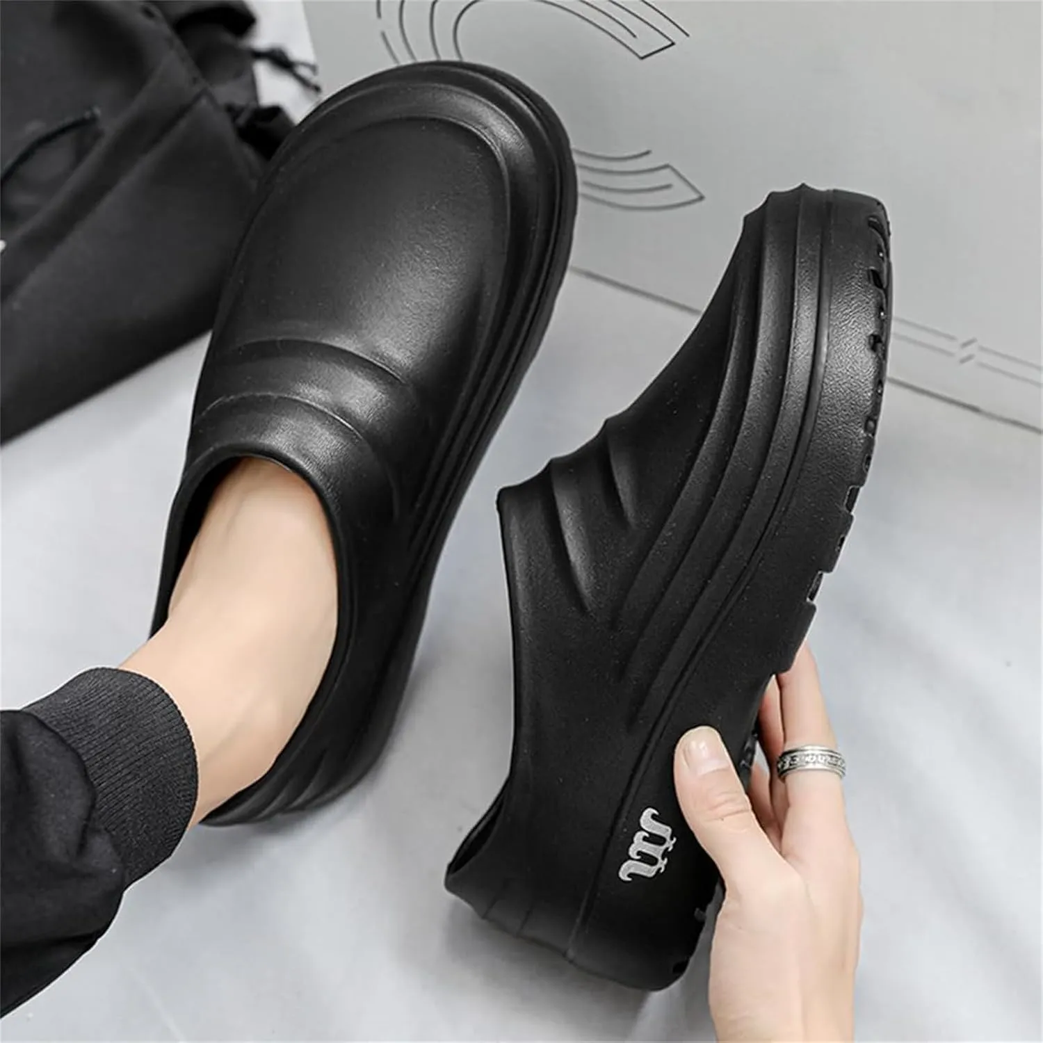 Armadillo Clogs for Nurses Chef Shoes Men Nonslip Work Shoes Women Kitchen Restaurant Slip Resistant Lightweight Waterproof for Food Service Nursing Shoe Casual Walking Footwear Oil Non-Slip Working