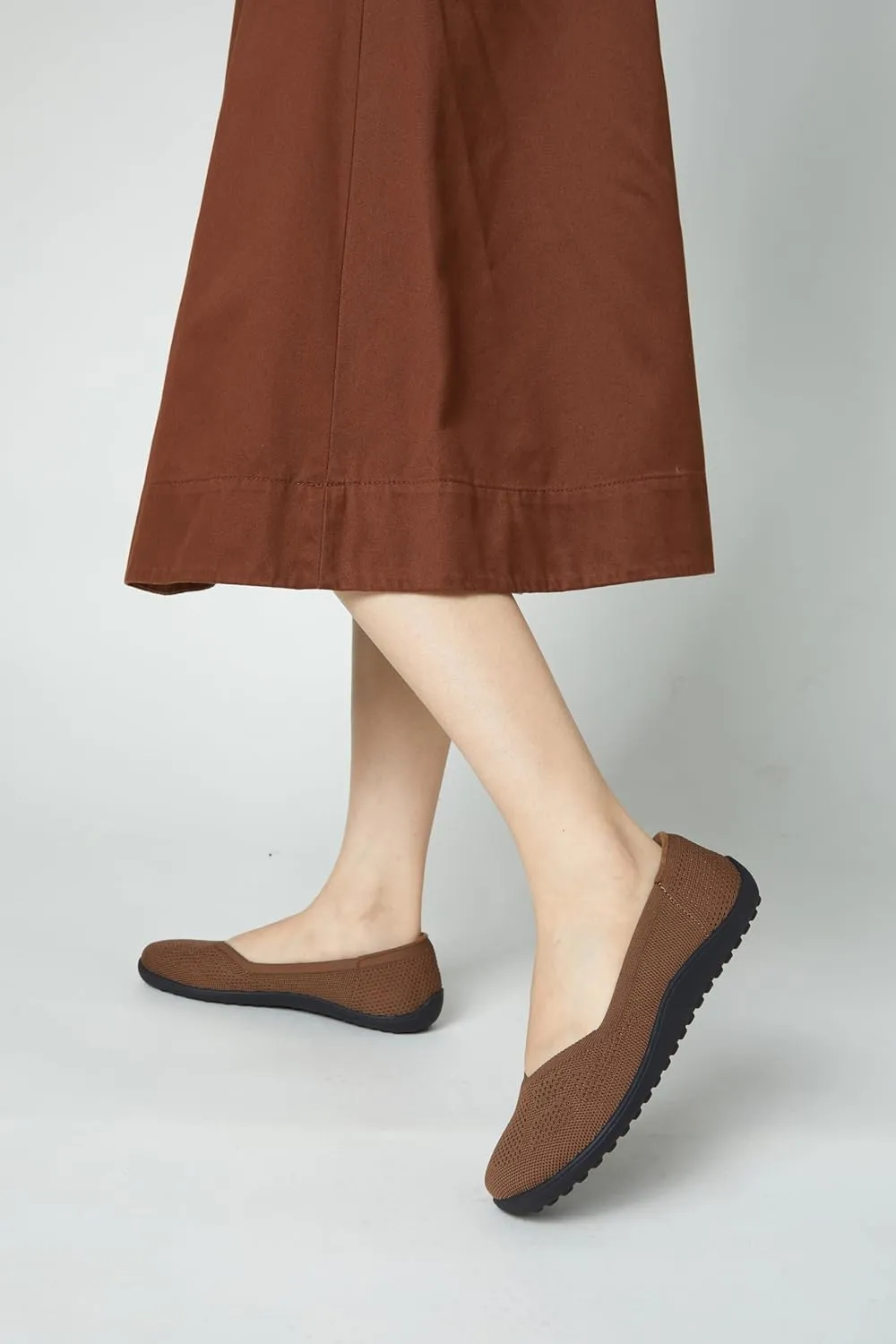 Arromic Women Flats Comfortale V-Cut Flat Shoes for Women Ballet Flats Wide Toe Box