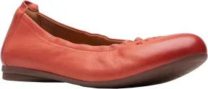 Clarks Women's Rena Hop Ballet Flat