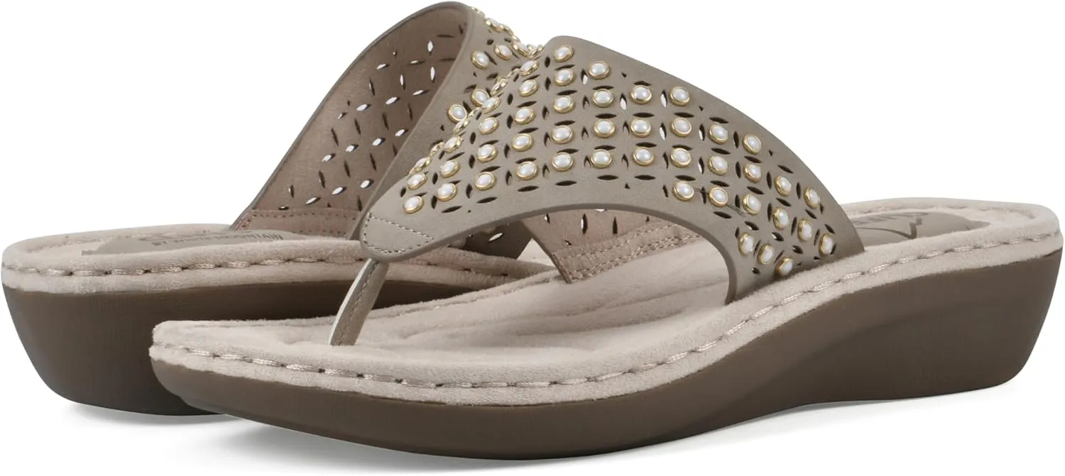 CLIFFS BY WHITE MOUNTAIN Women's Camila Flip-Flop