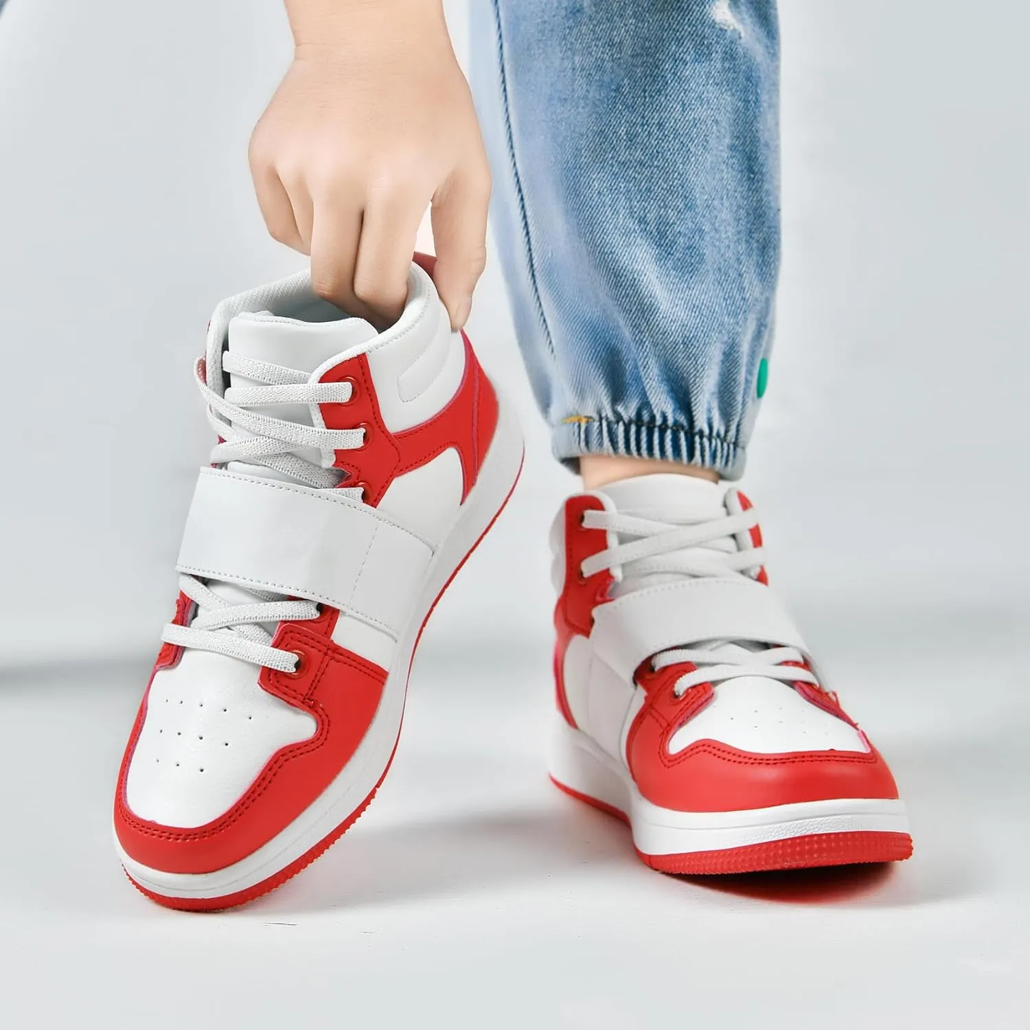 DimaiGlobal Kids Basketball Shoes Boys Girls High Top Sneakers for Youth Durable Sports Shoes Breathable Skate Shoes School Trainers