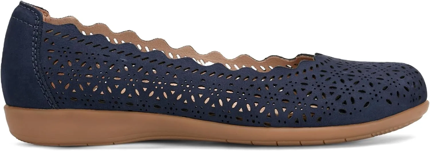 Earth Women's Etbria Ballet Flat