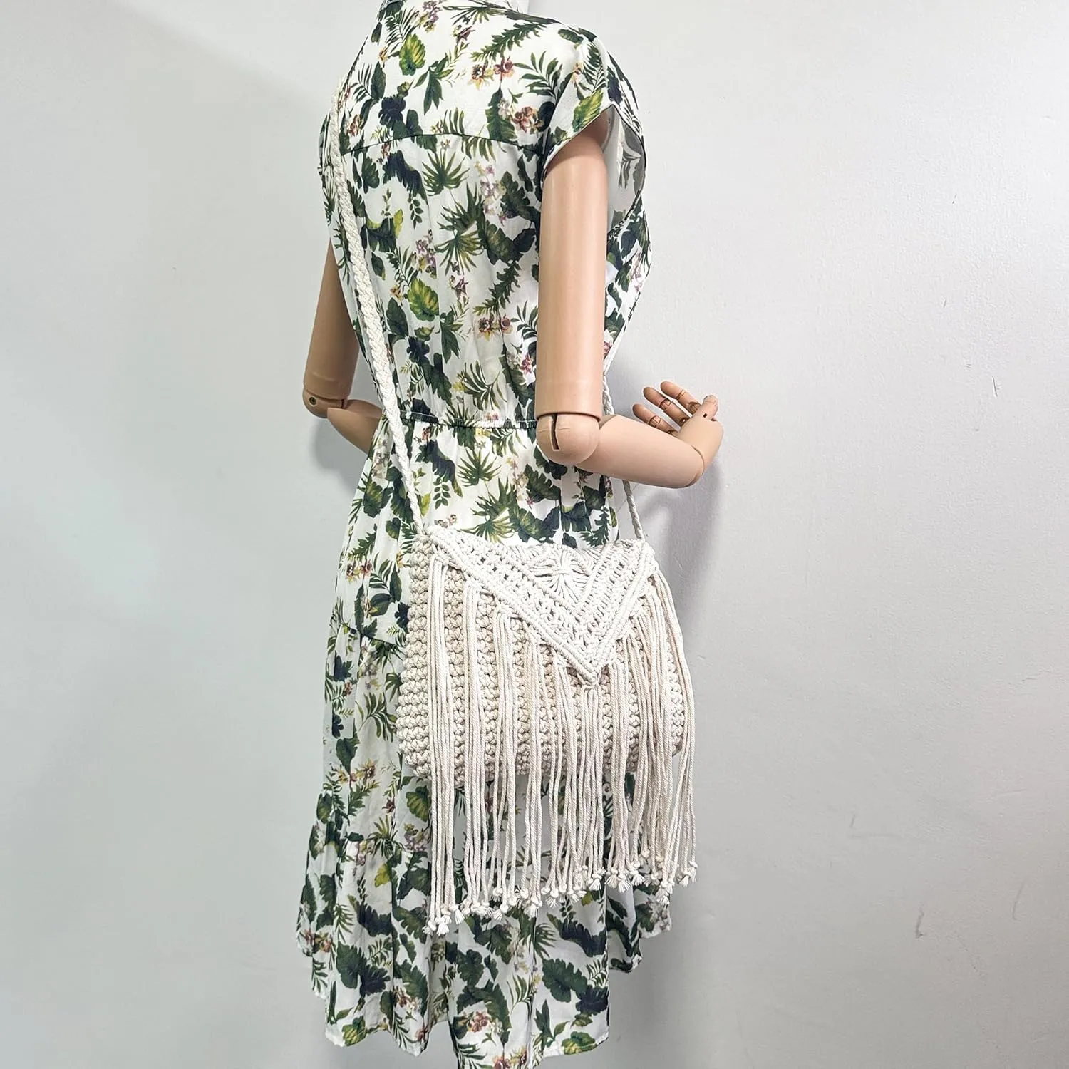 Eiyye Boho Crocheted Purses: Summer Beach Crossbody and Boho Shoulder Bags with Tassel