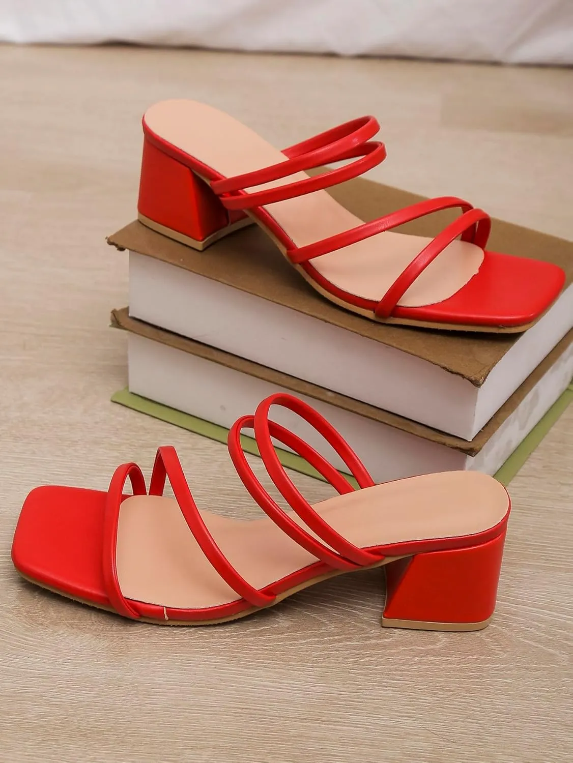 OYOANGLE Women's Strappy Square Open Toe Low Block Heel Sandals Thin Straps Chunky Heeled Mule Sandals