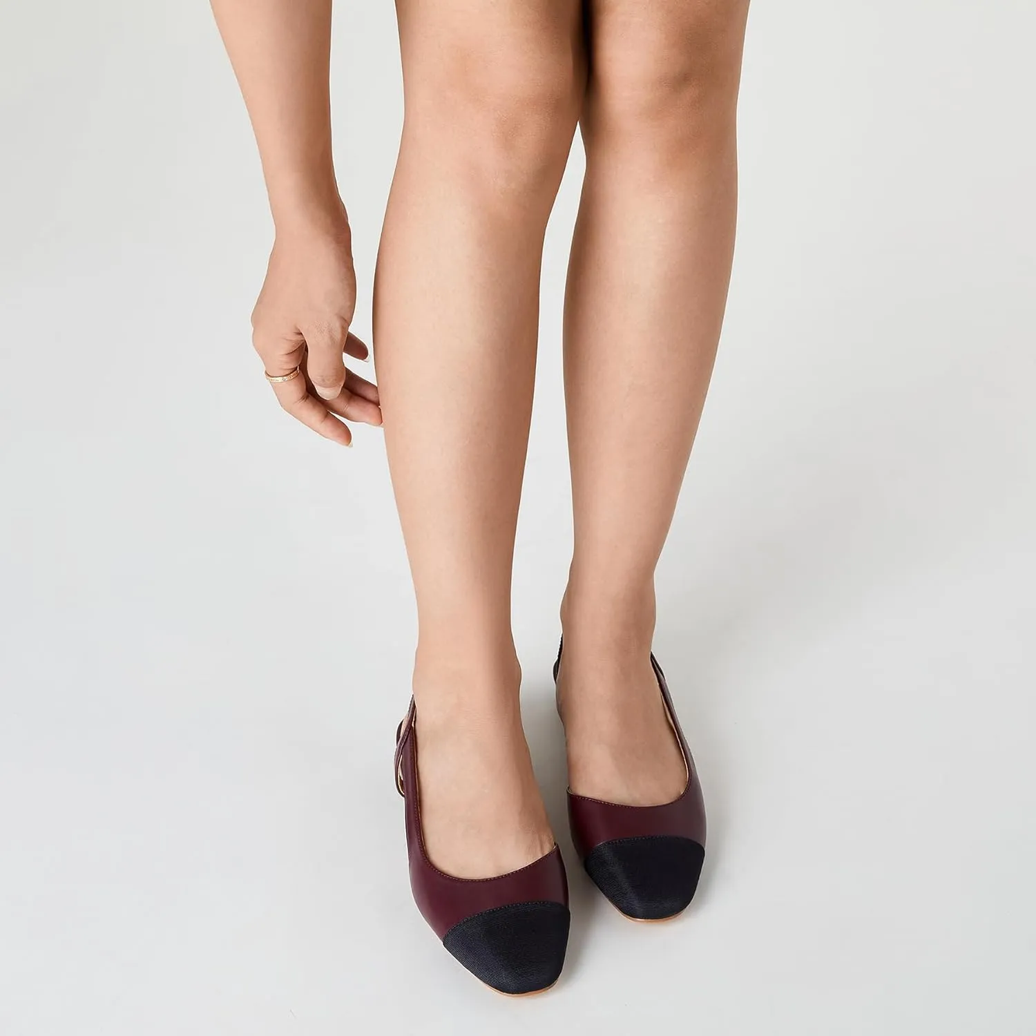 Trary Slingback Flats for Women, Black Dressy Comfortable Round Square Toe Shoes, Work Office Casual Ankle Strap Dress Flats