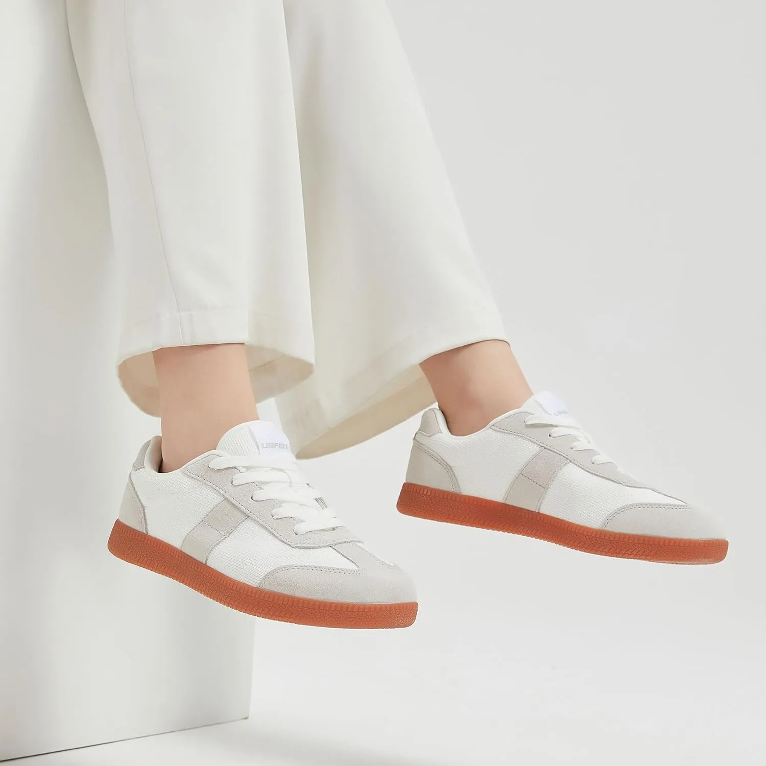 UBFEN Womens Fashion Sneakers Classic Retro Trainers Skate Shoes Casual Comfort Walking Footwear