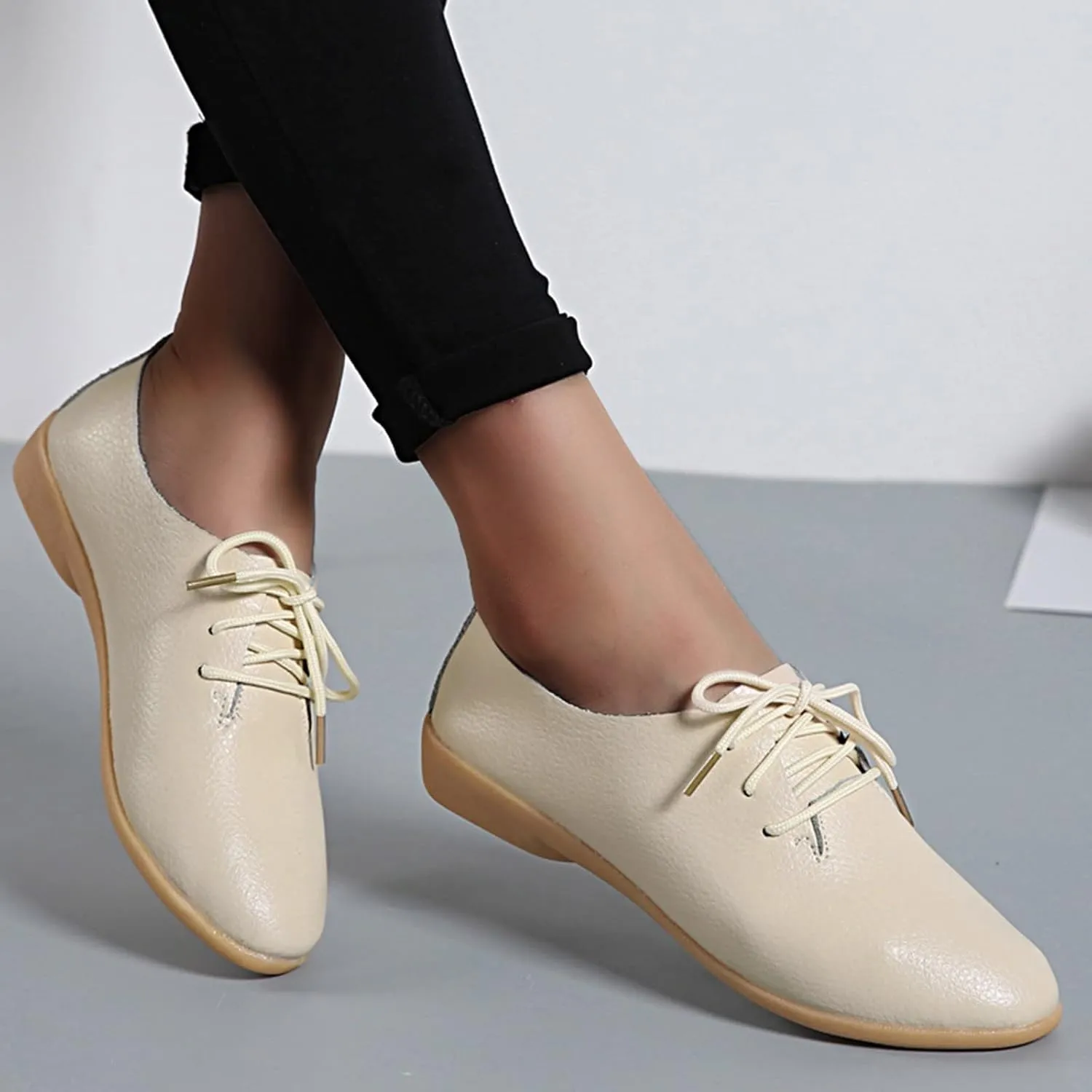 Women's Leather Lace Up Oxfords Sneakers Comfortable Slip-On Business Shoes Lightweight Breathable Sneakers Dressy Low Heel Walking Shoes