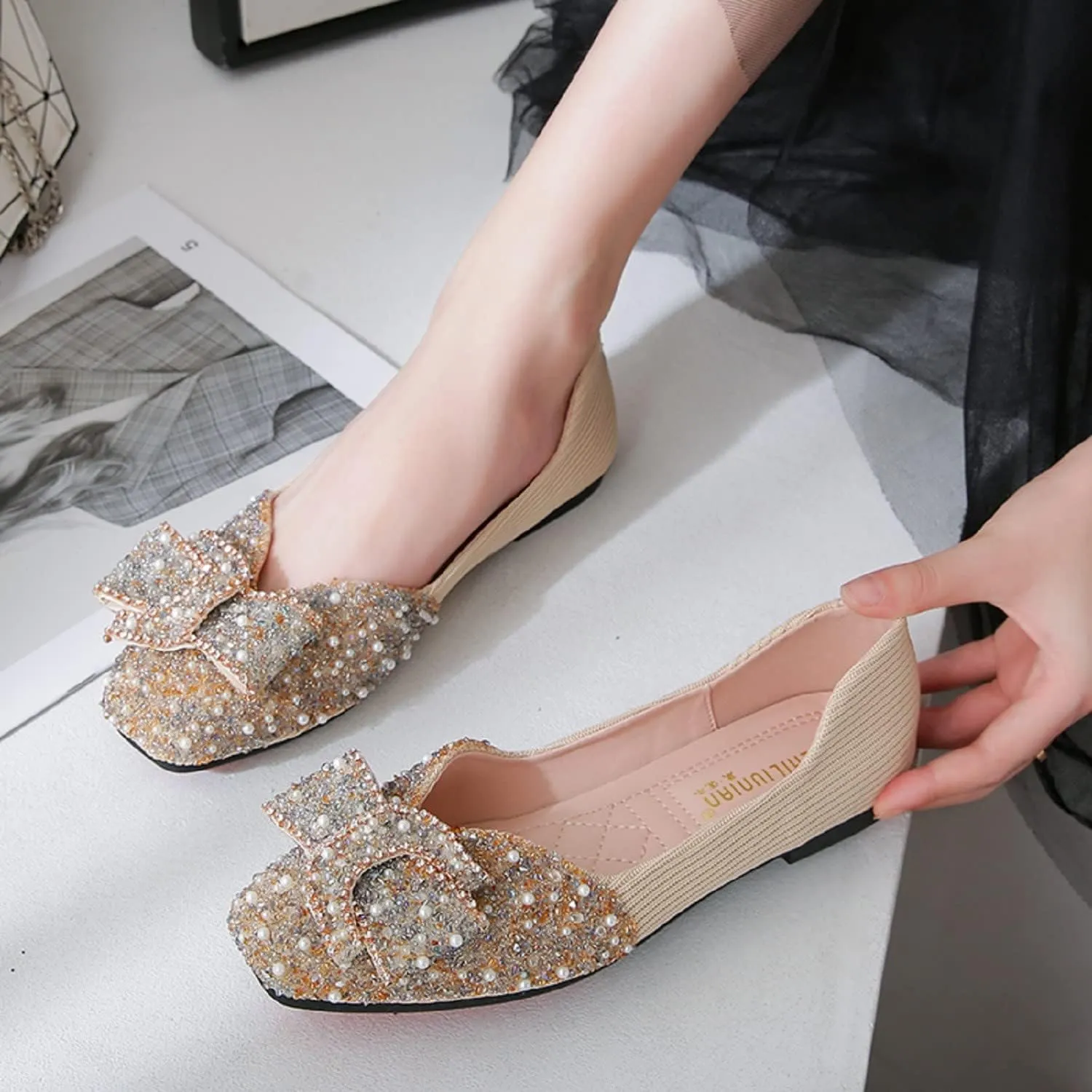 Women's Rhinestone Flats Pointed Toe Low Heel Wedding Shoes Comfortable Women Dress Shoes ﻿